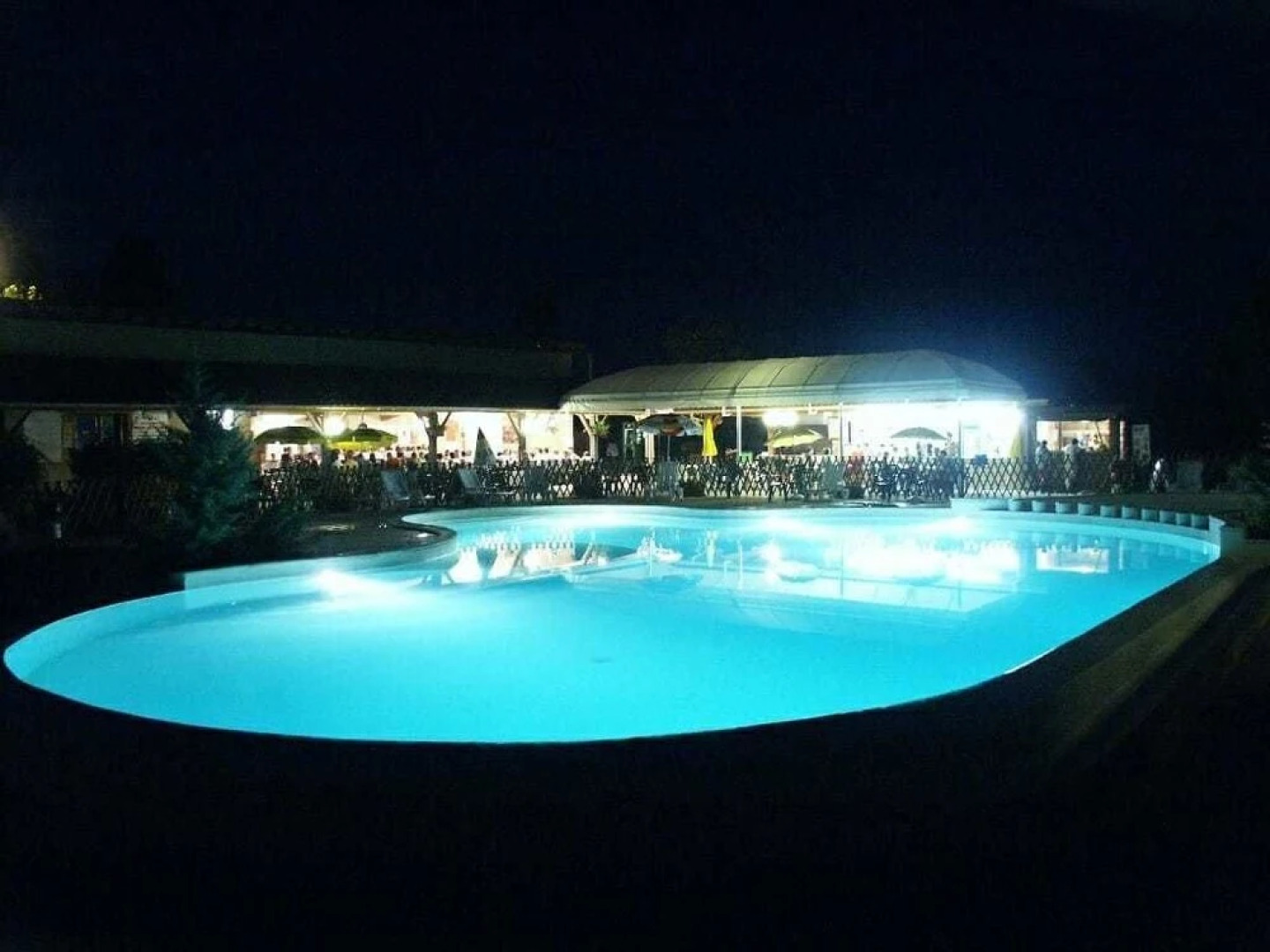 Camping Les Lacs de Courtes - Gîtes