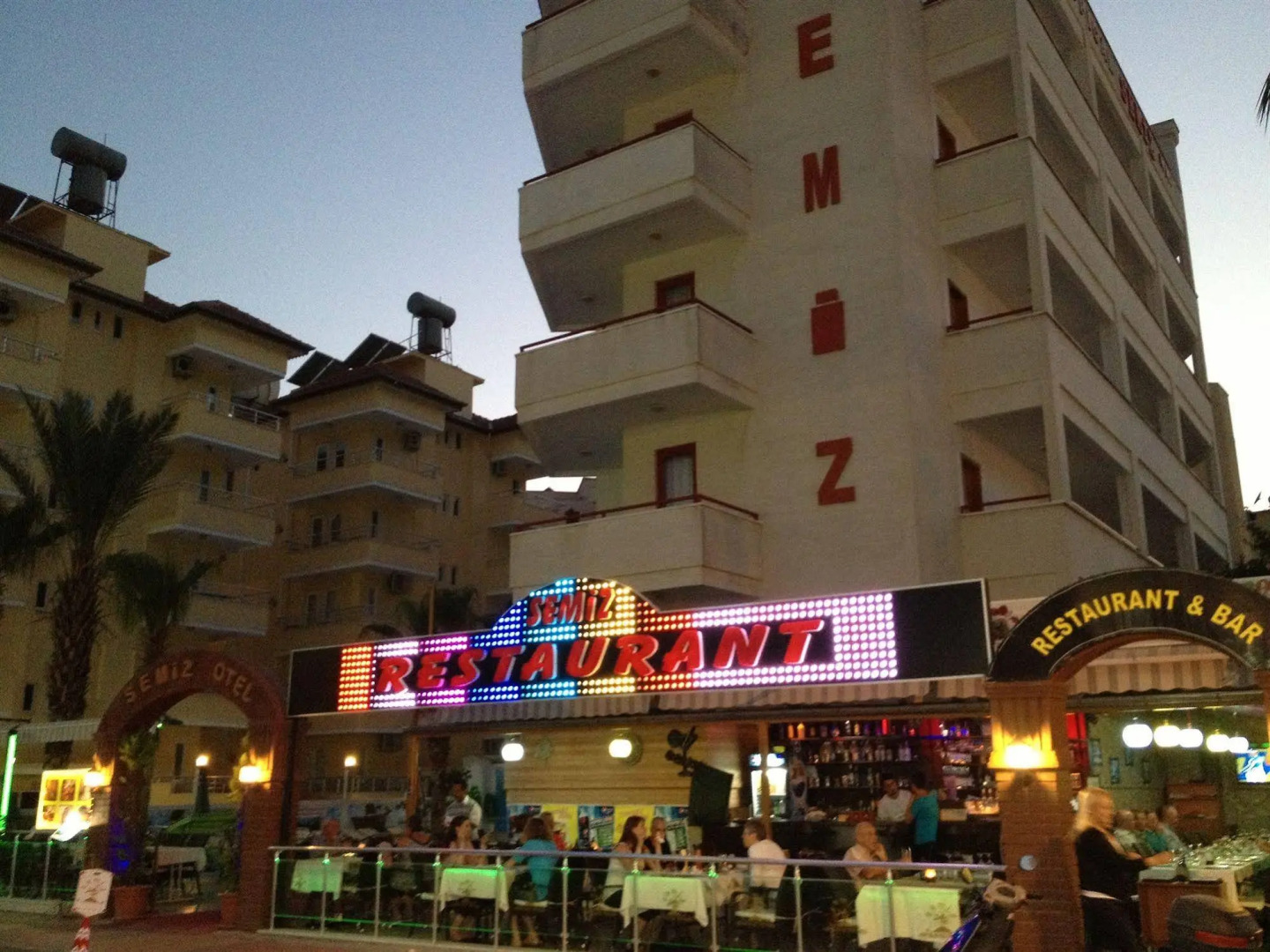 Semiz Apart Hotel