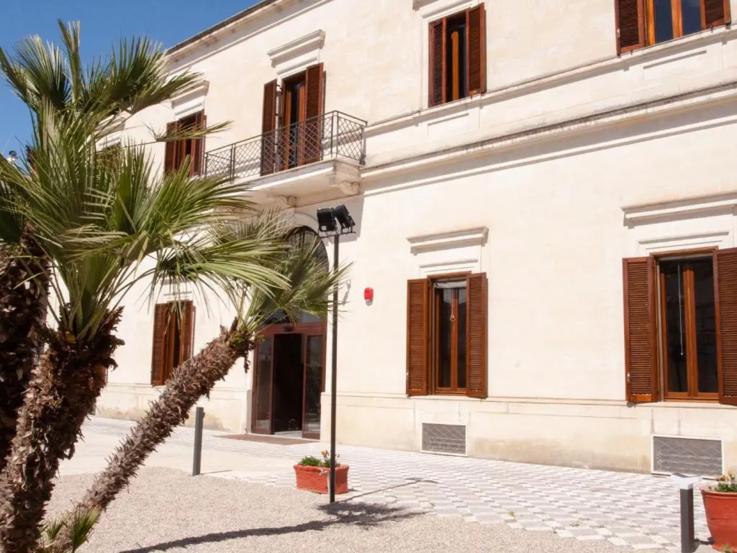 Lobby Collective Hostel