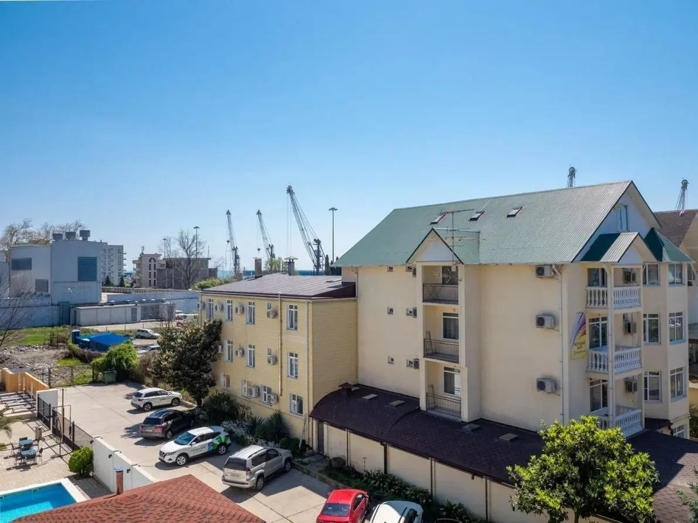 Апартаменты на улице Южных Культур 7