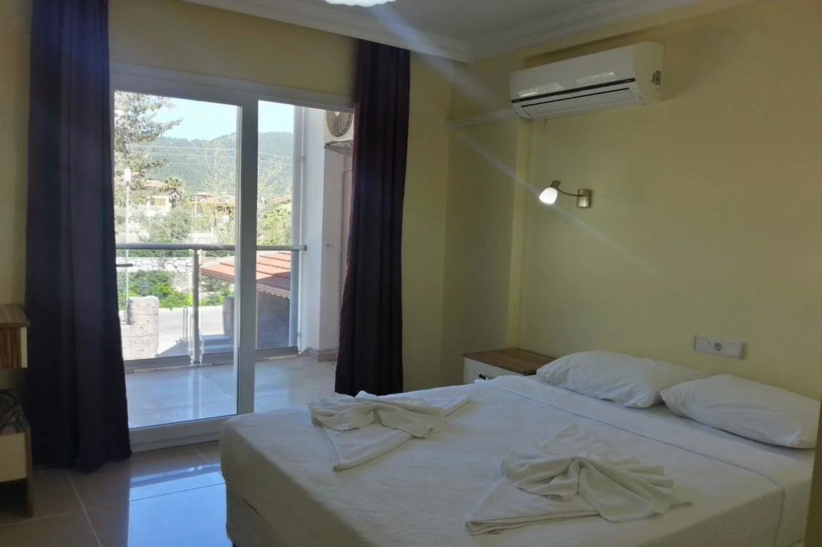 Kleopatra Apartments