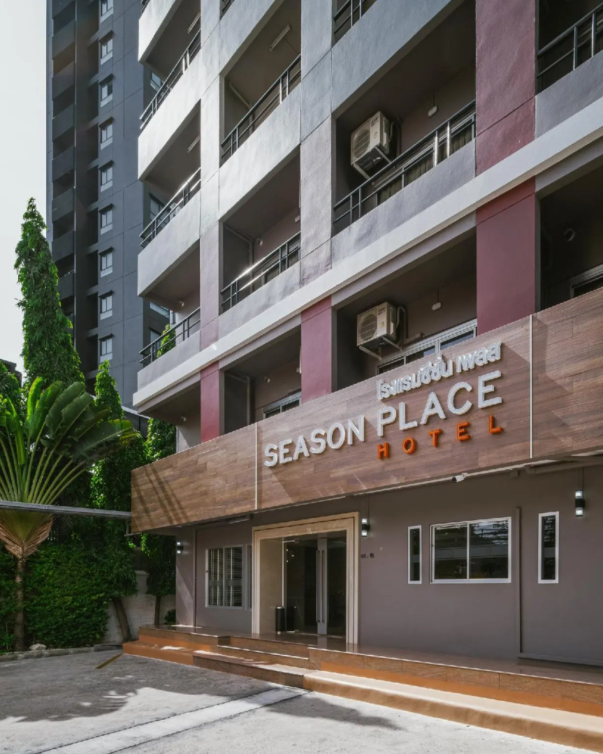 Season Place Hotel