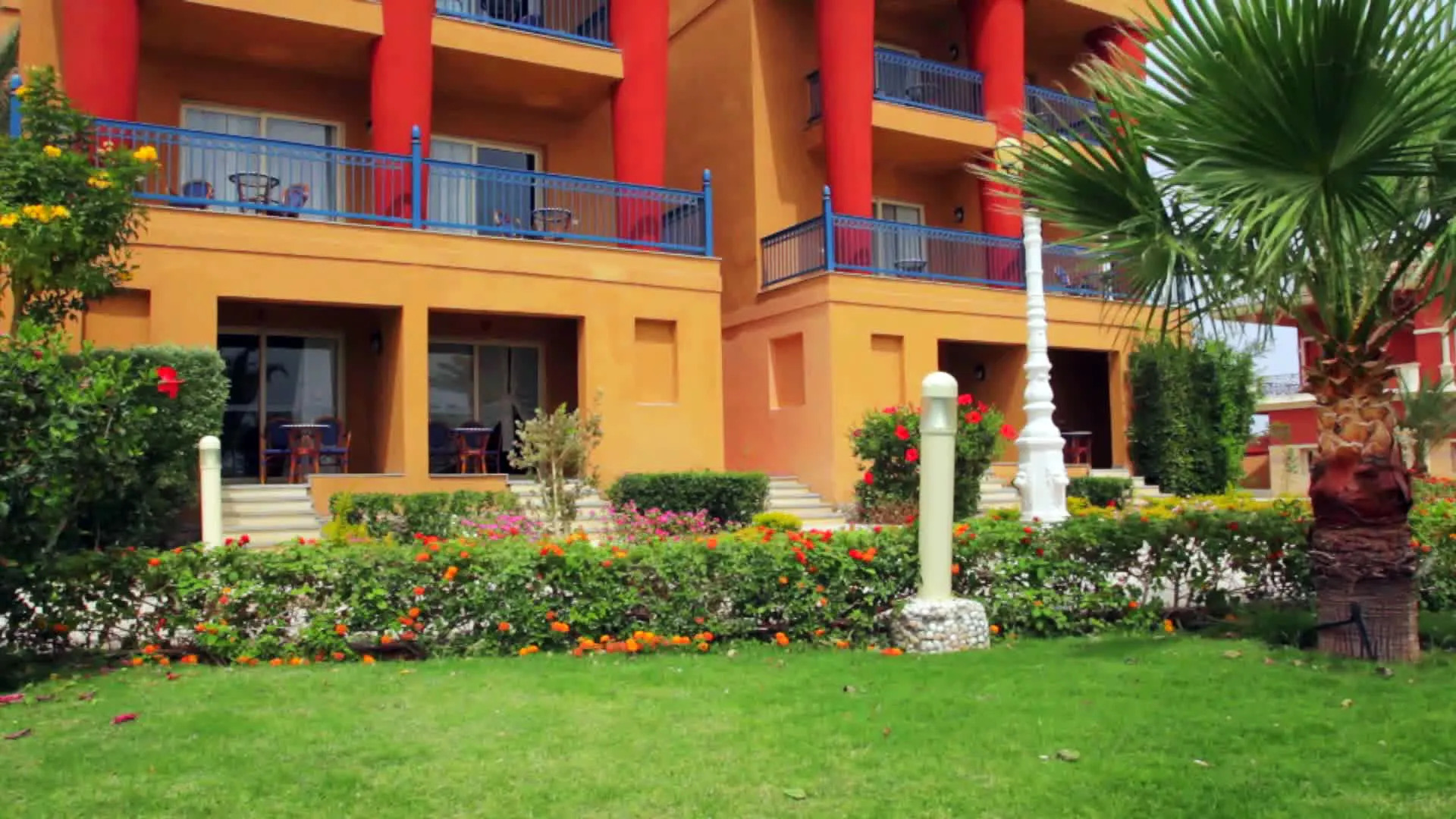 Titanic Palace - Families and Couples only