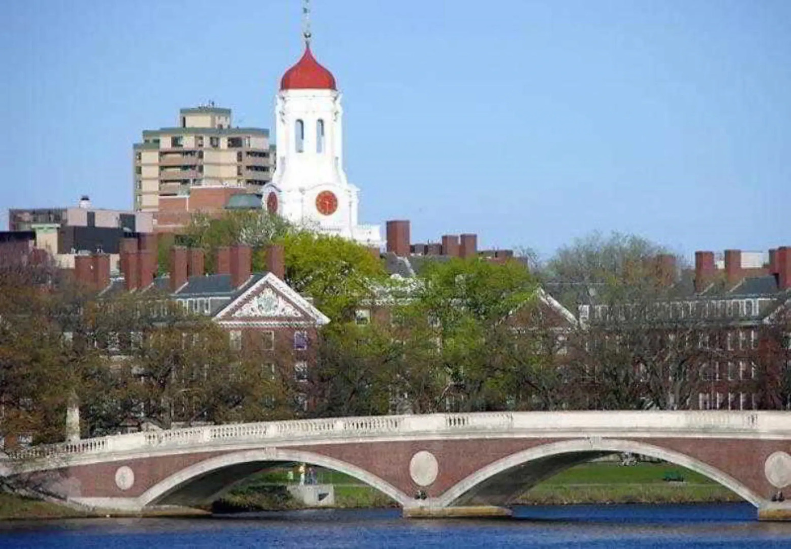 Courtyard by Marriott Boston-Cambridge