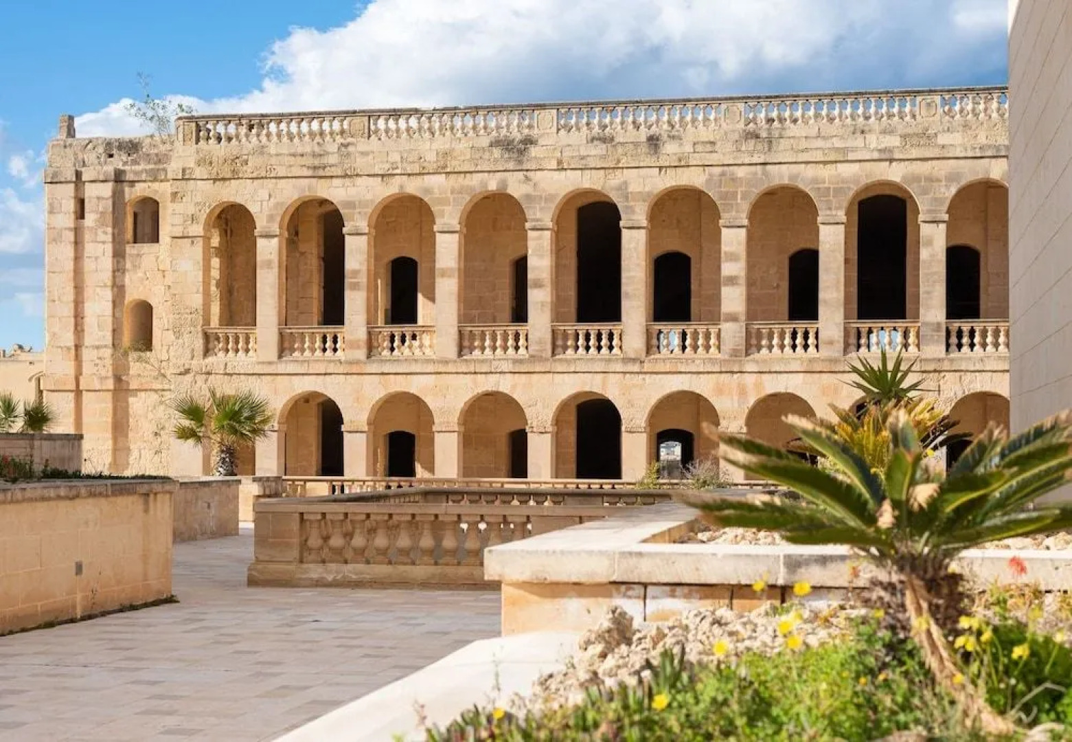 Harbour Views Gozitan Villa + Shared Pool