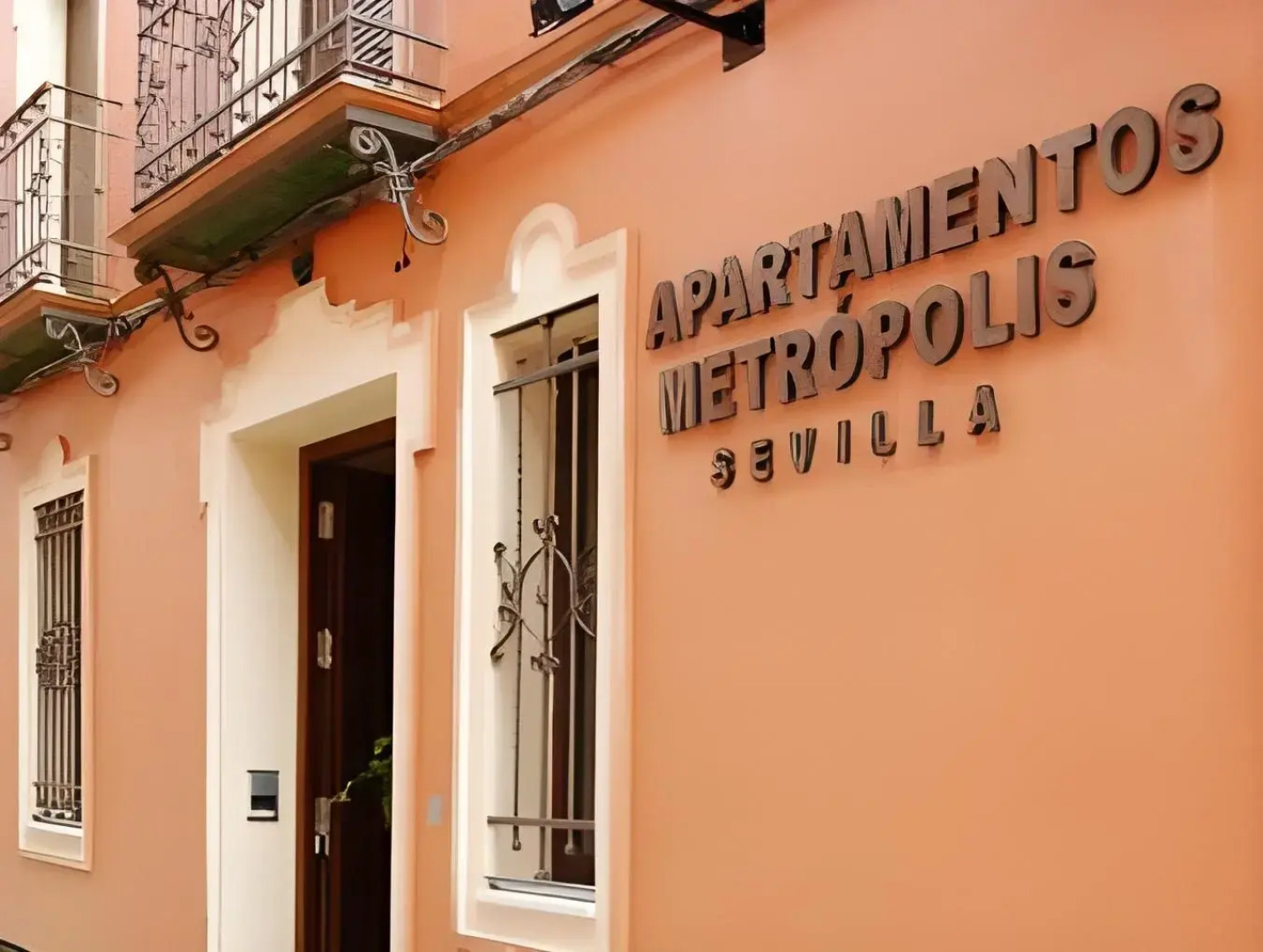 Apartamentos Metrópolis Sevilla