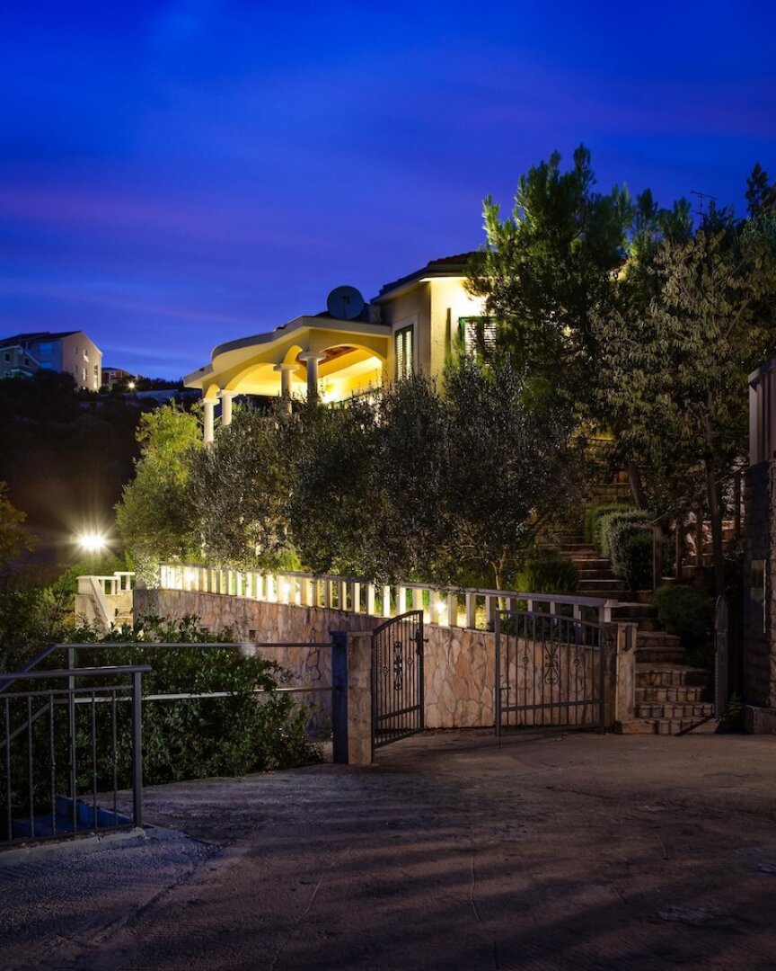 Breathtaking Panorama Villa Vese