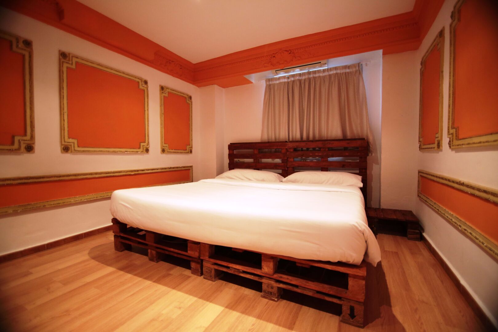 Casual de las Civilizaciones Valencia