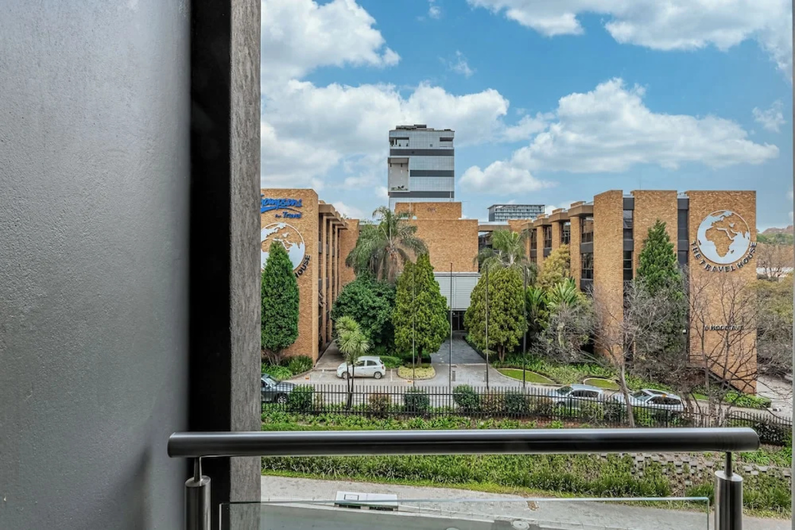 KMG Apartments at The Apex on Smuts