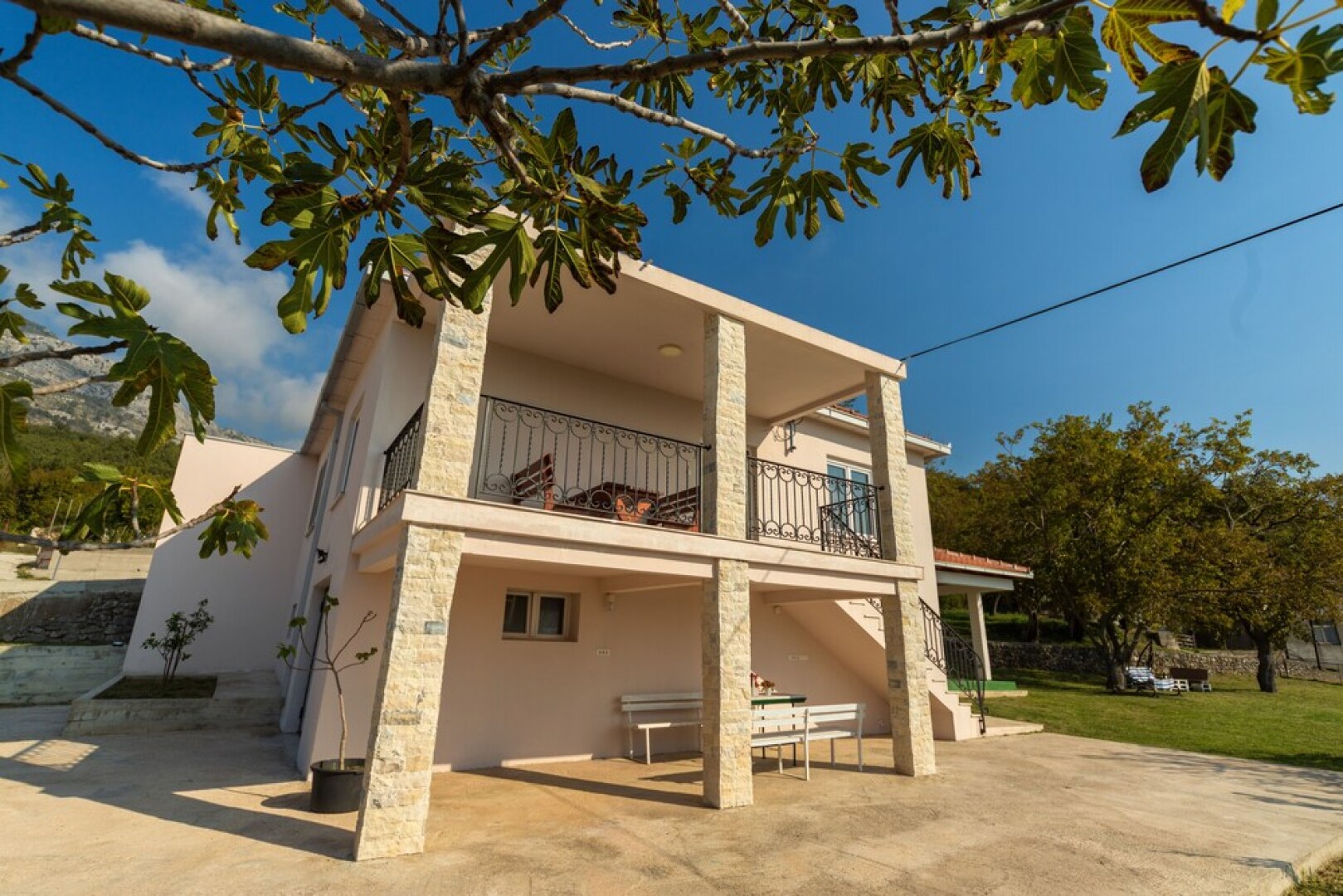 Uphill Glavanovic Villa