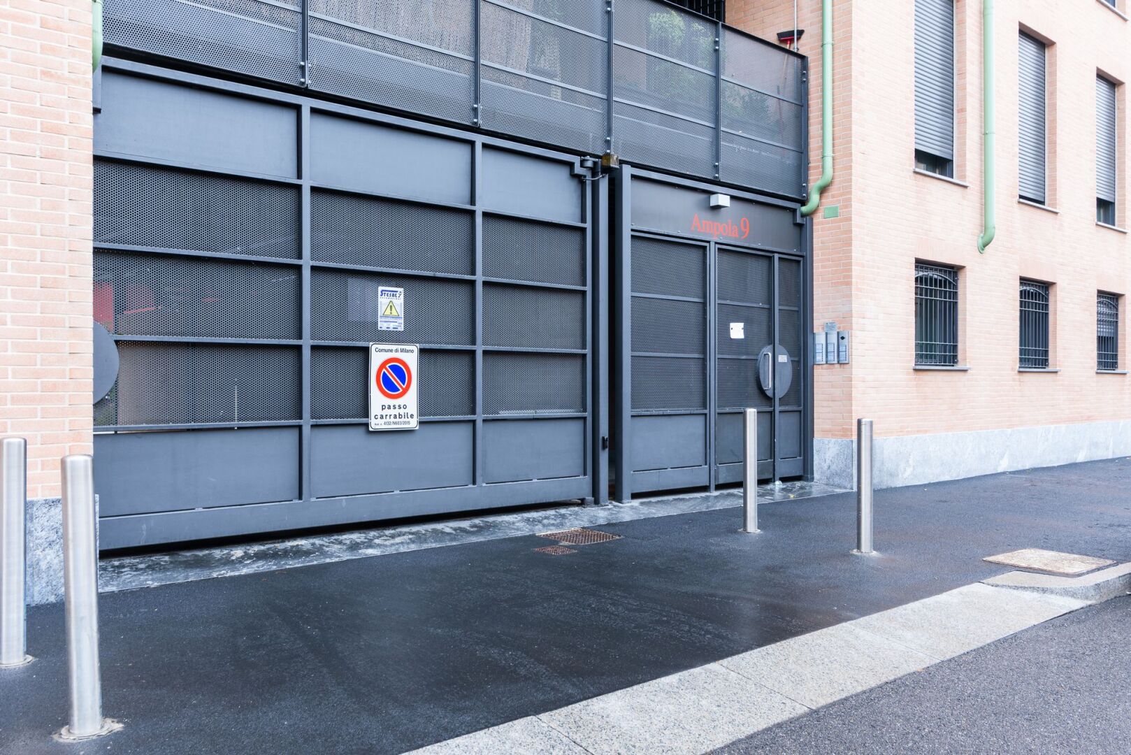 Home At Hotel - Ampola