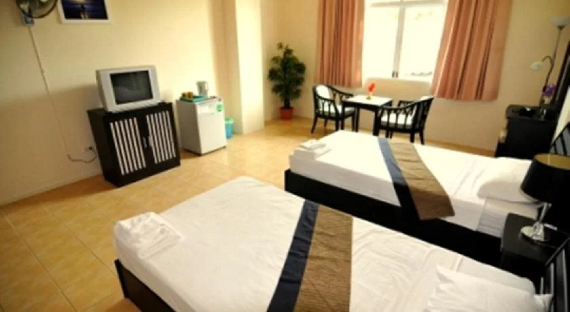 Beach Breeze Guesthouse