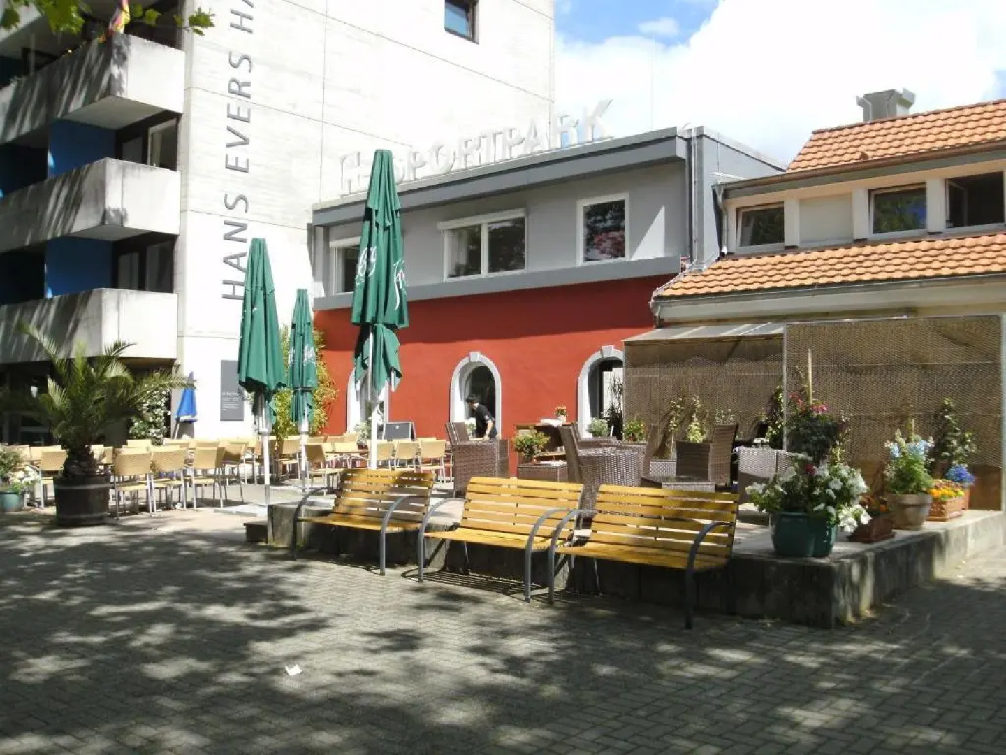 FT Hotel & Restaurant