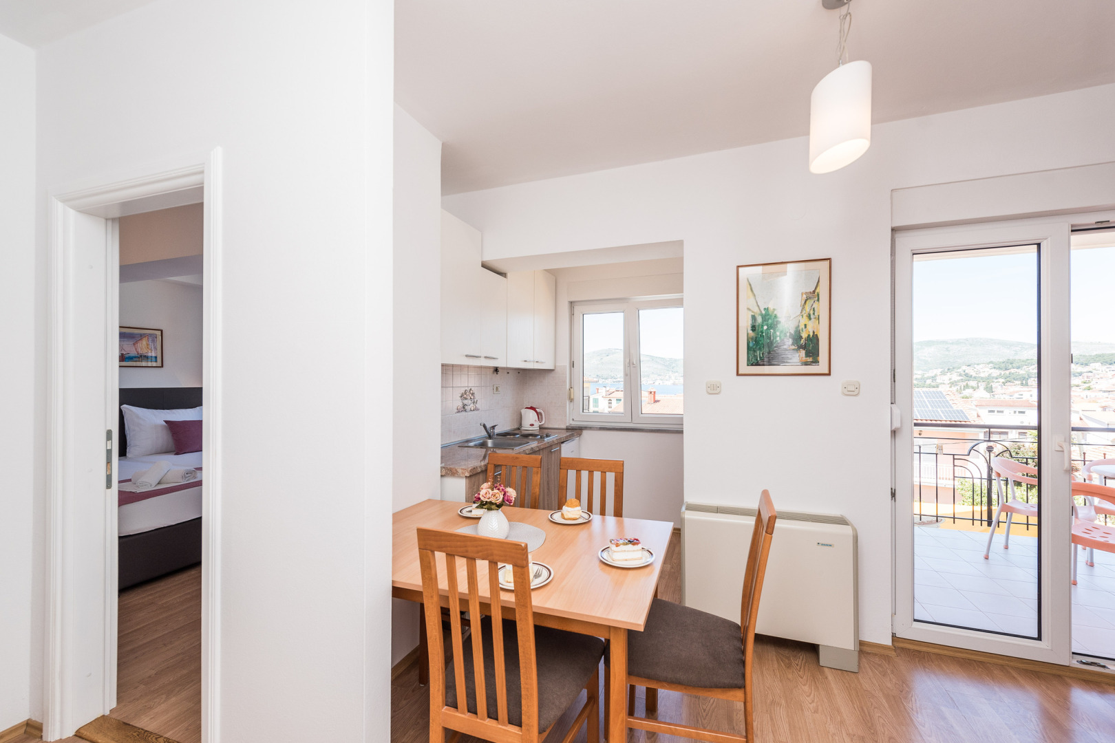 Apartment Karlo 220m From the Beach