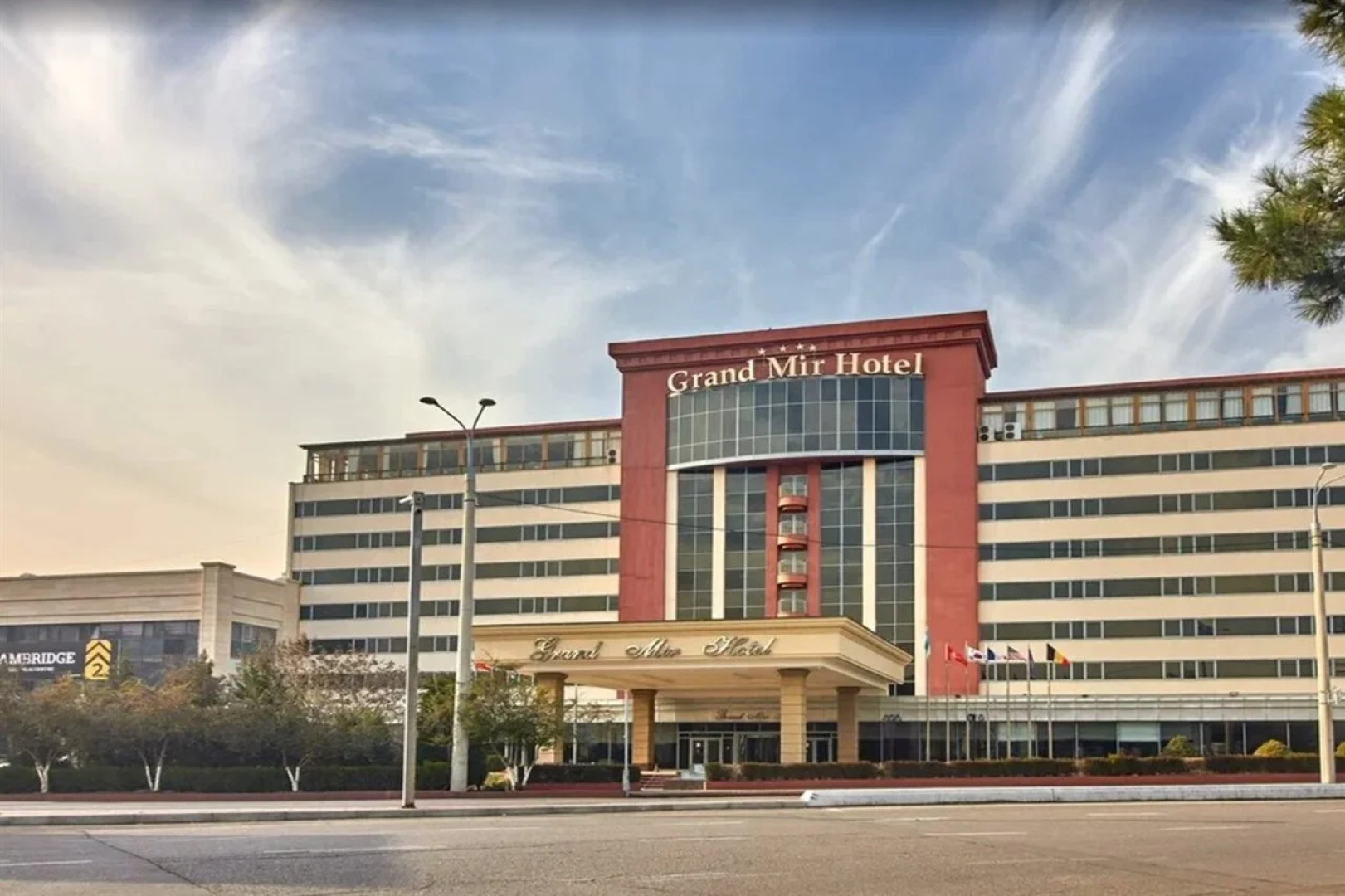 Отель Grand Mir