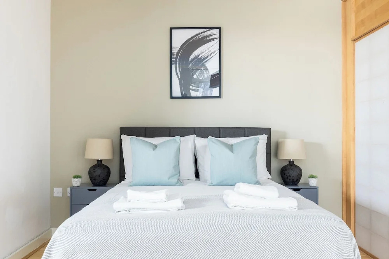 Spacious 2 Bed Apartment in Dalston