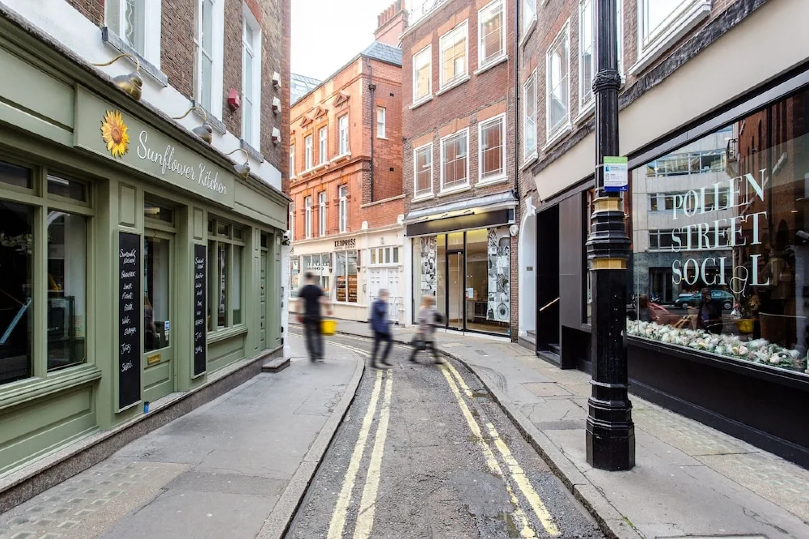 2 Bed 2 Bath Apartment Off Regent Street