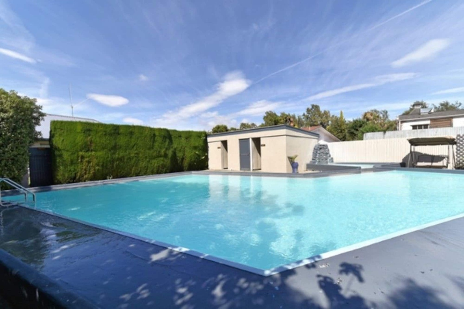 Grove Park Motor Lodge