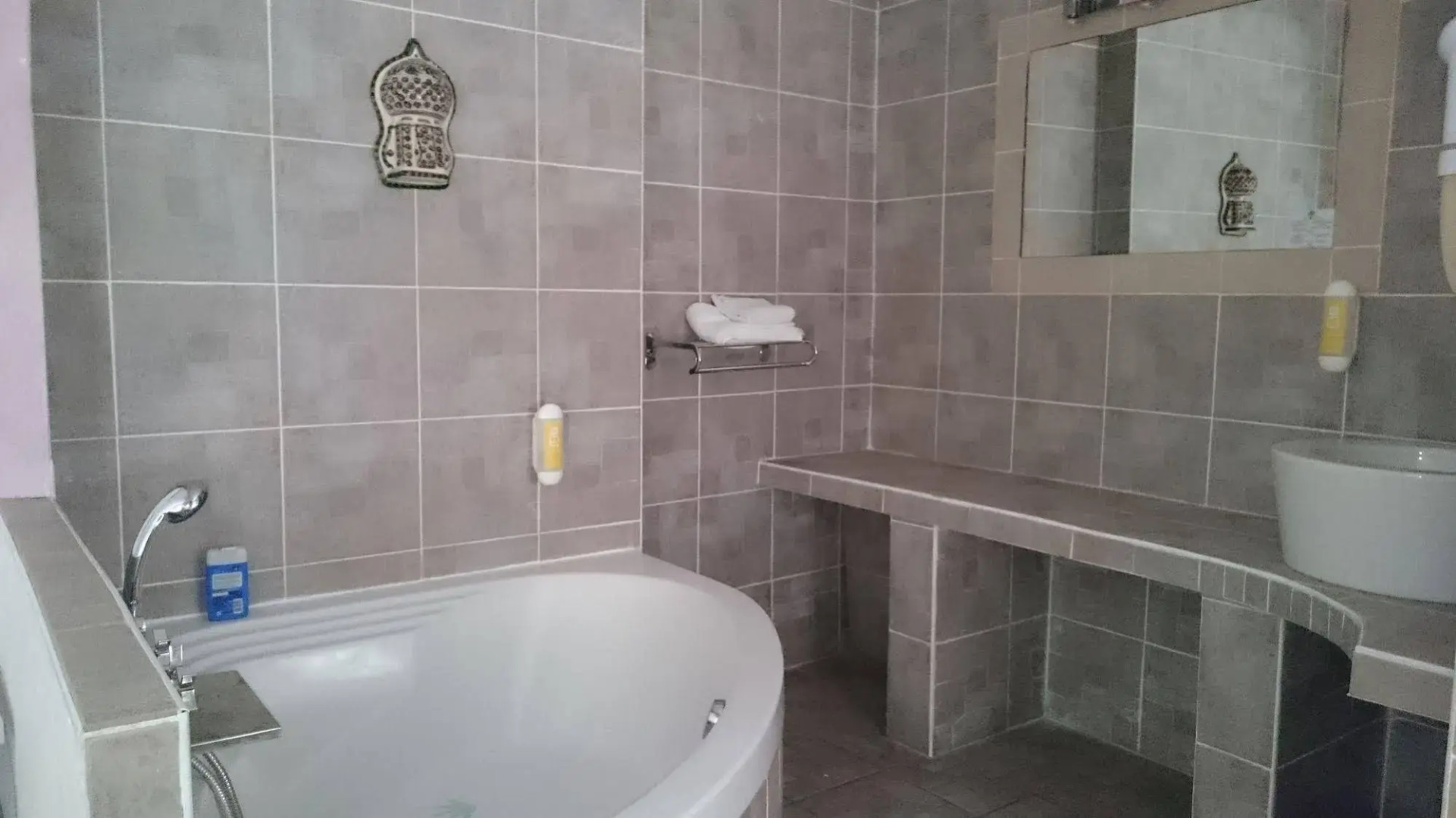 Hôtel Martigues Le 5