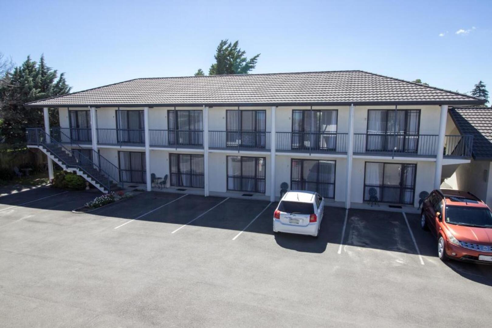 ASURE Phoenix Motor Inn