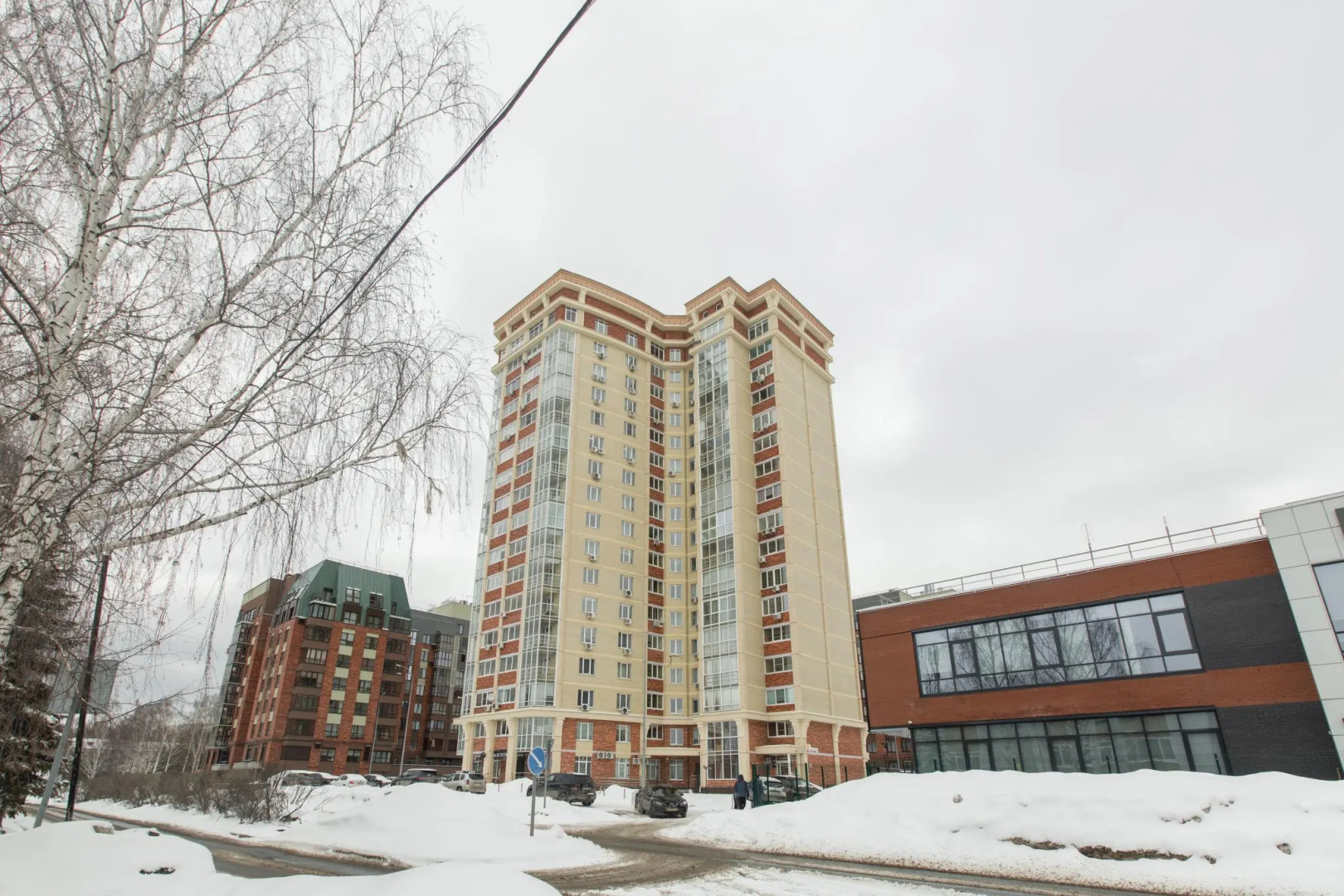 4 Ugla (Четыре угла) на Максима Горького 161