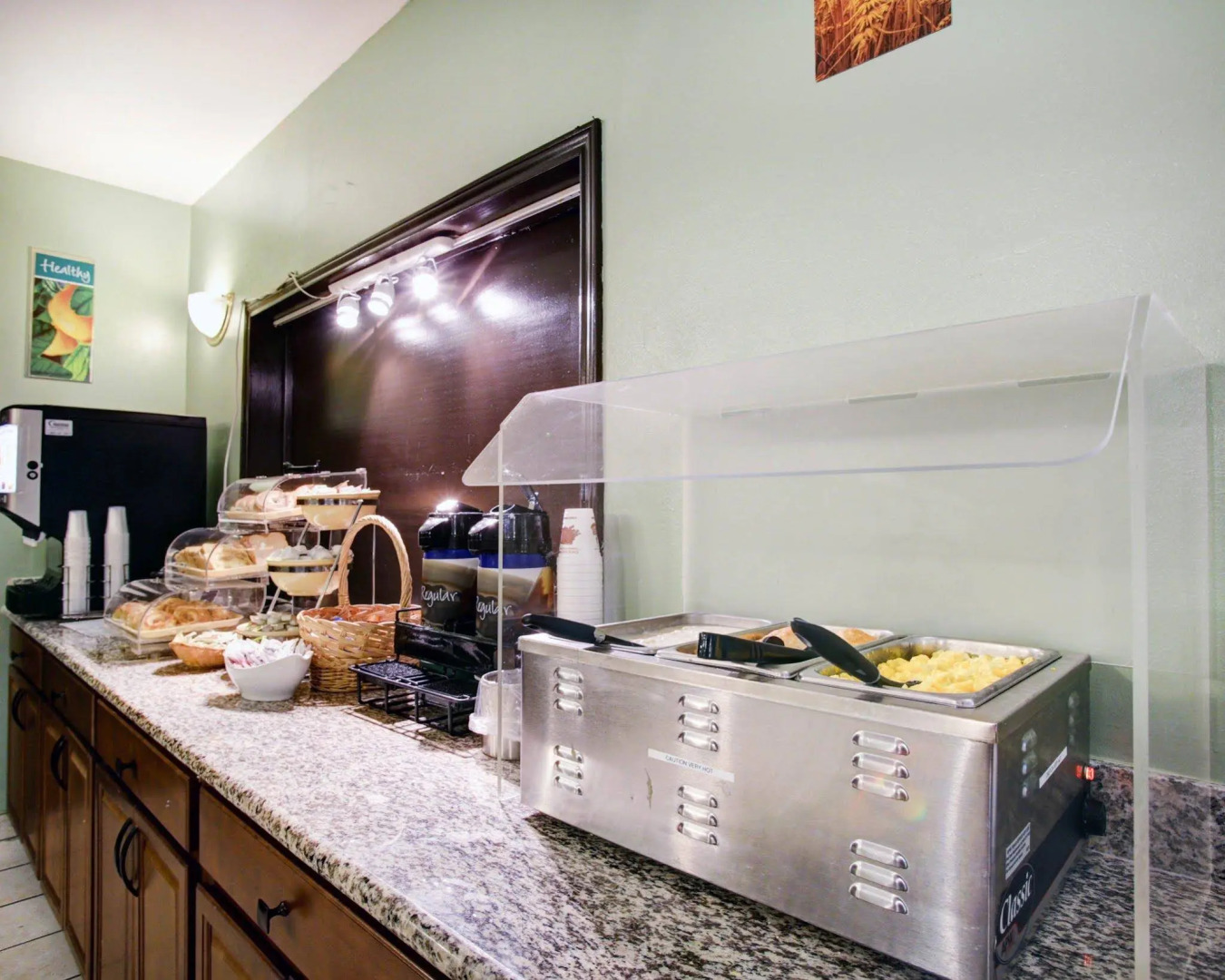 Quality Inn & Suites Airport