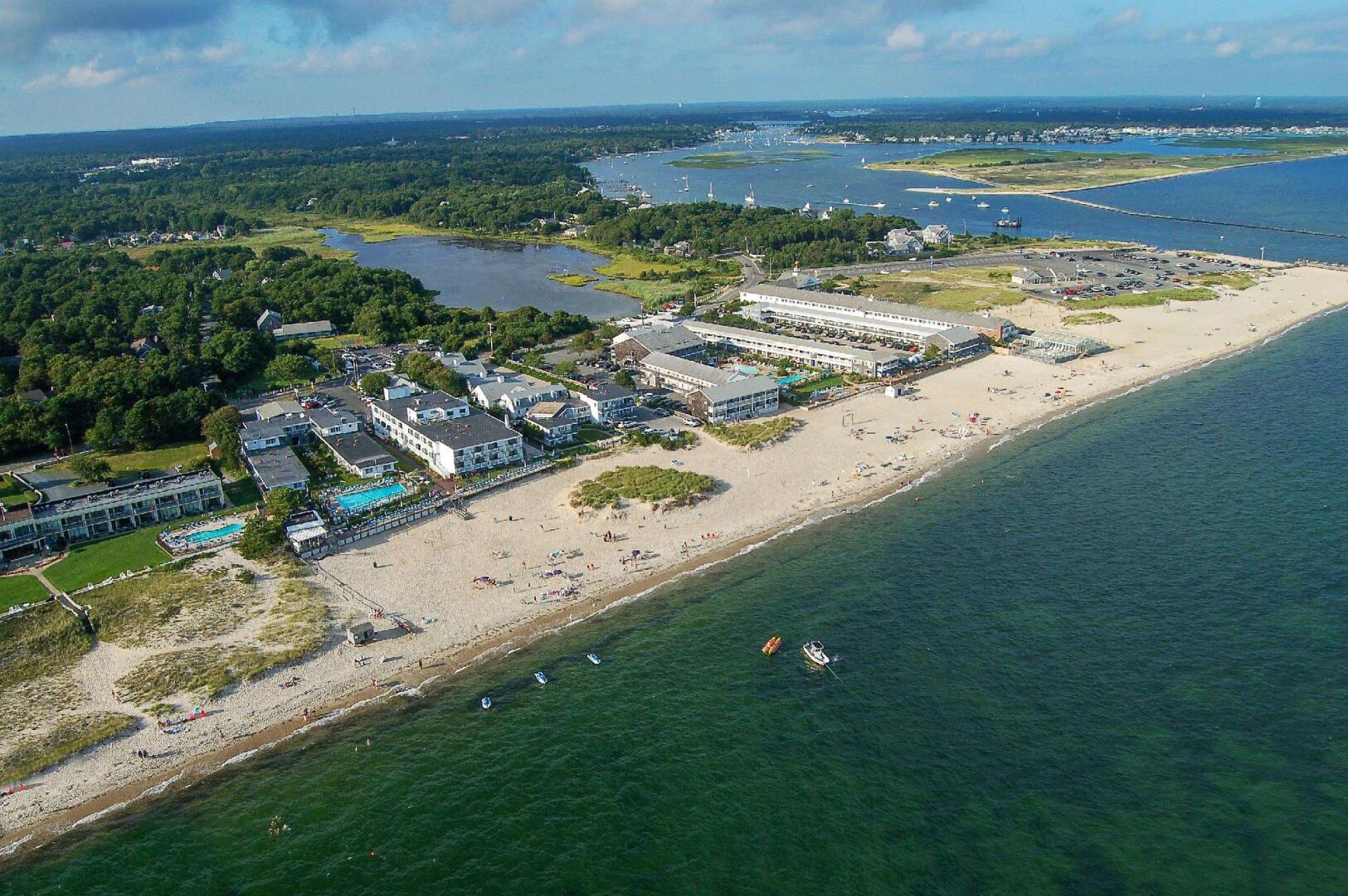 Riviera Beach Resort