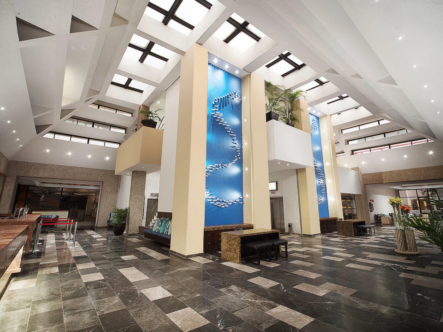 El Cid El Moro Beach Hotel