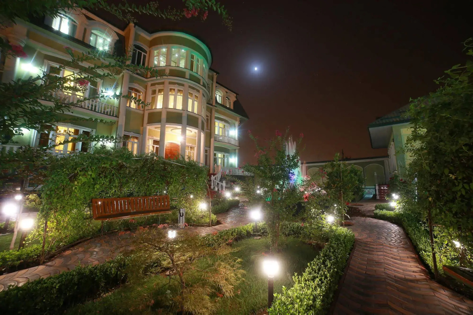 Lotte Palace Душанбе