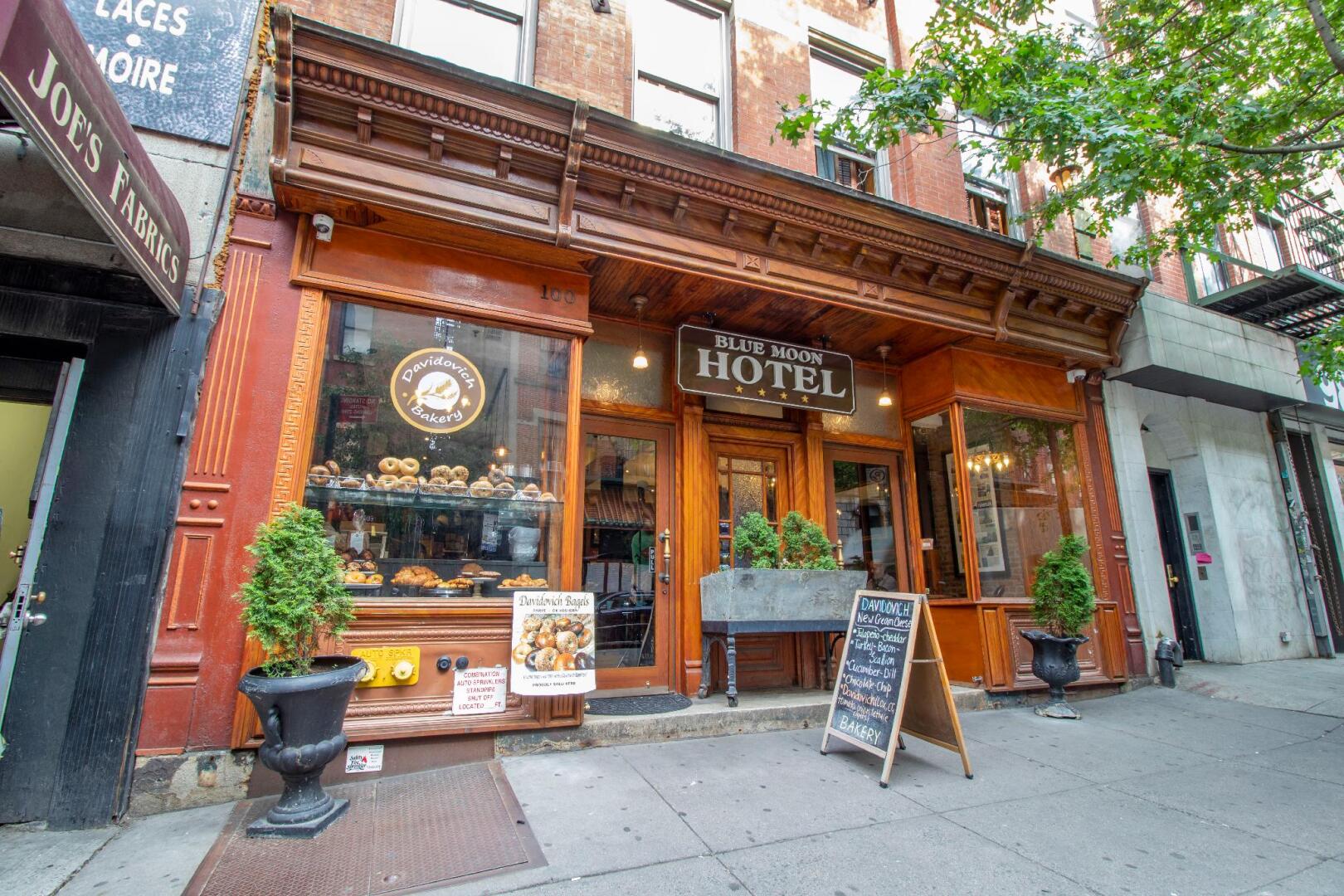 The Historic Blue Moon Hotel - NYC