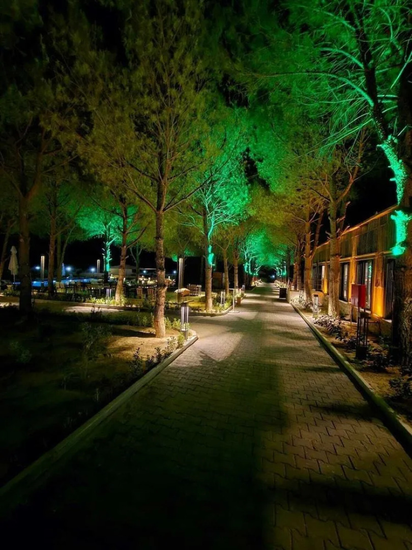 Welllife Hotels & Restaurant