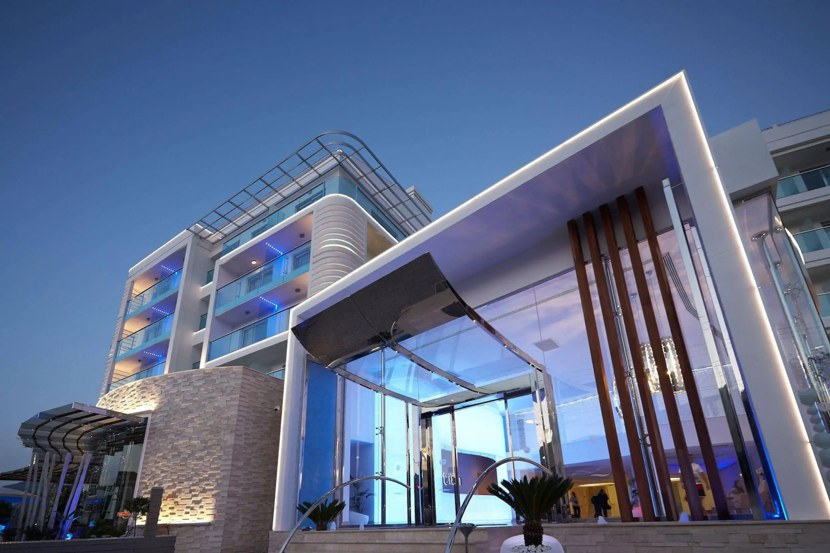 Отель Blue Bay Platinum