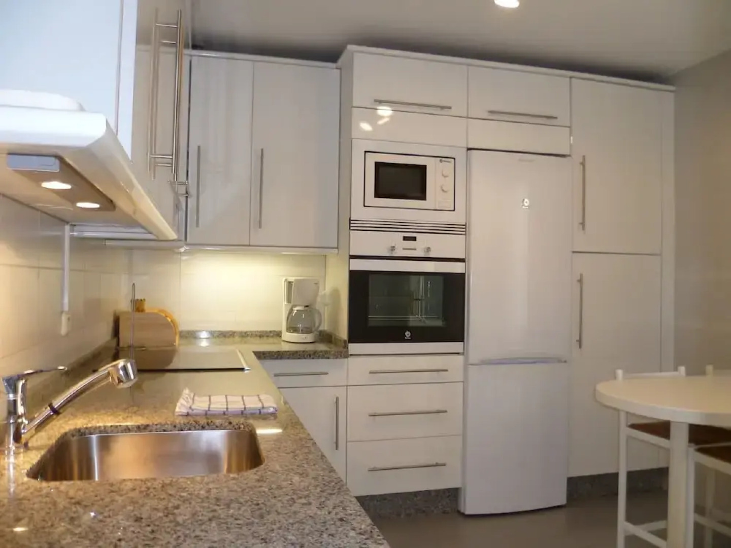 Apartment 50 Meters To Sporty Beach