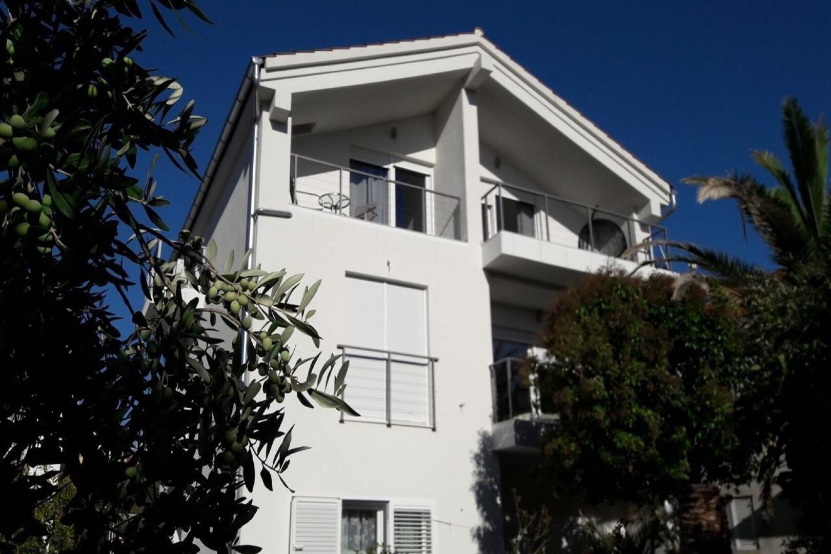 Refresh Boutique Apartments