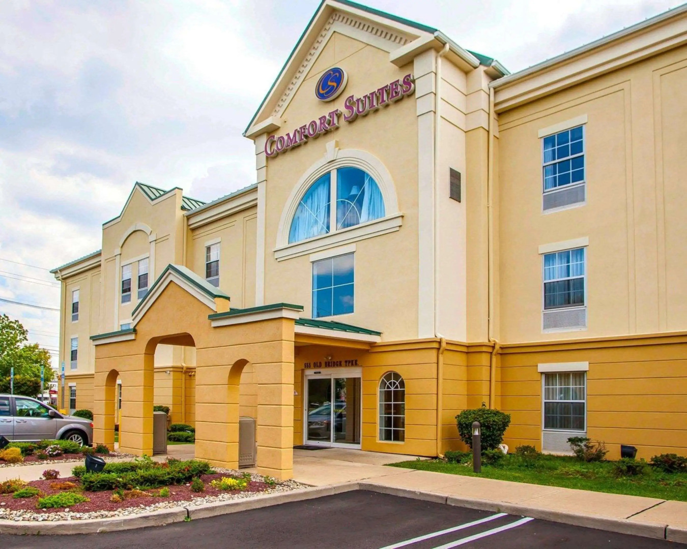 Comfort Suites East Brunswick - South River