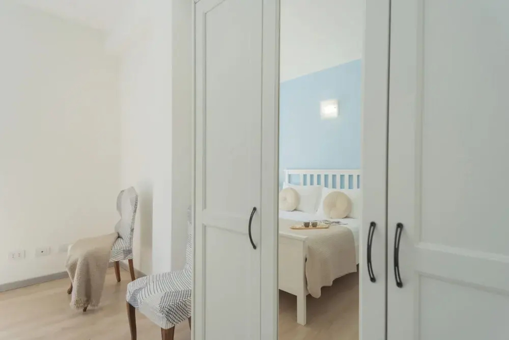 La Quiete With Private Garden by Rent all Como