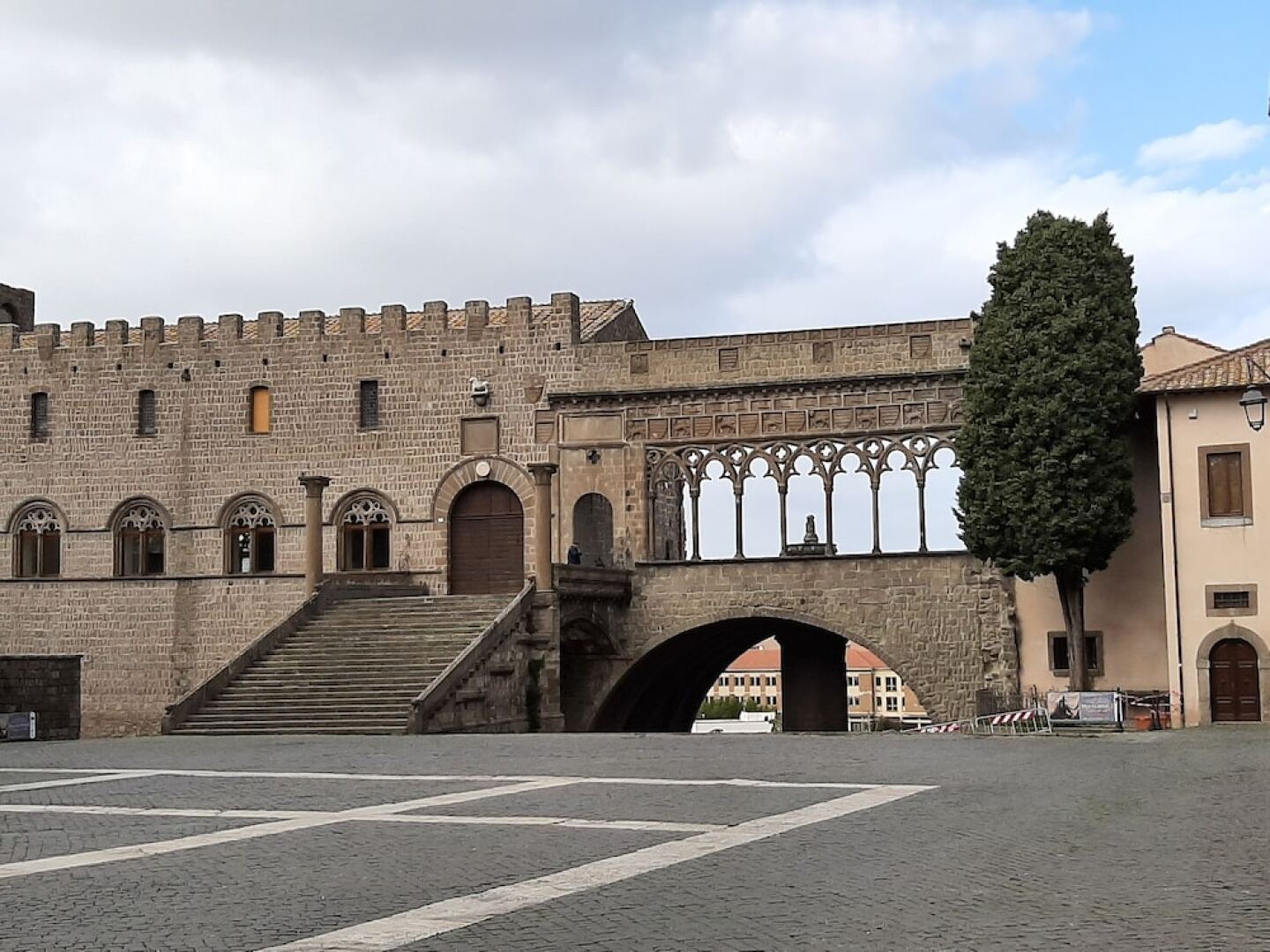 AL22 di Piazza del Gesù