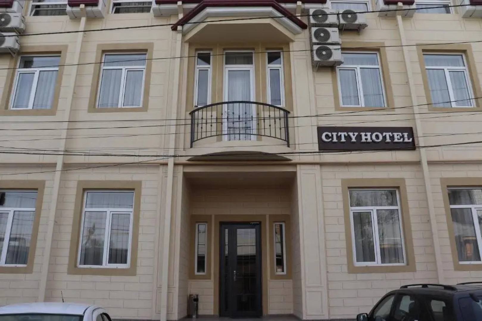 City Hotel