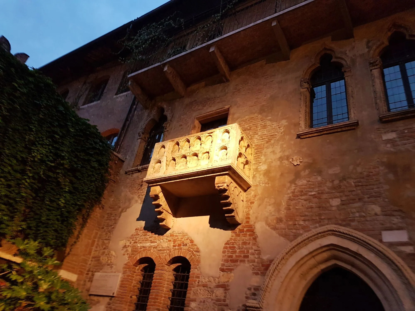 Mi Casa es Tambien tu Casa VIPS