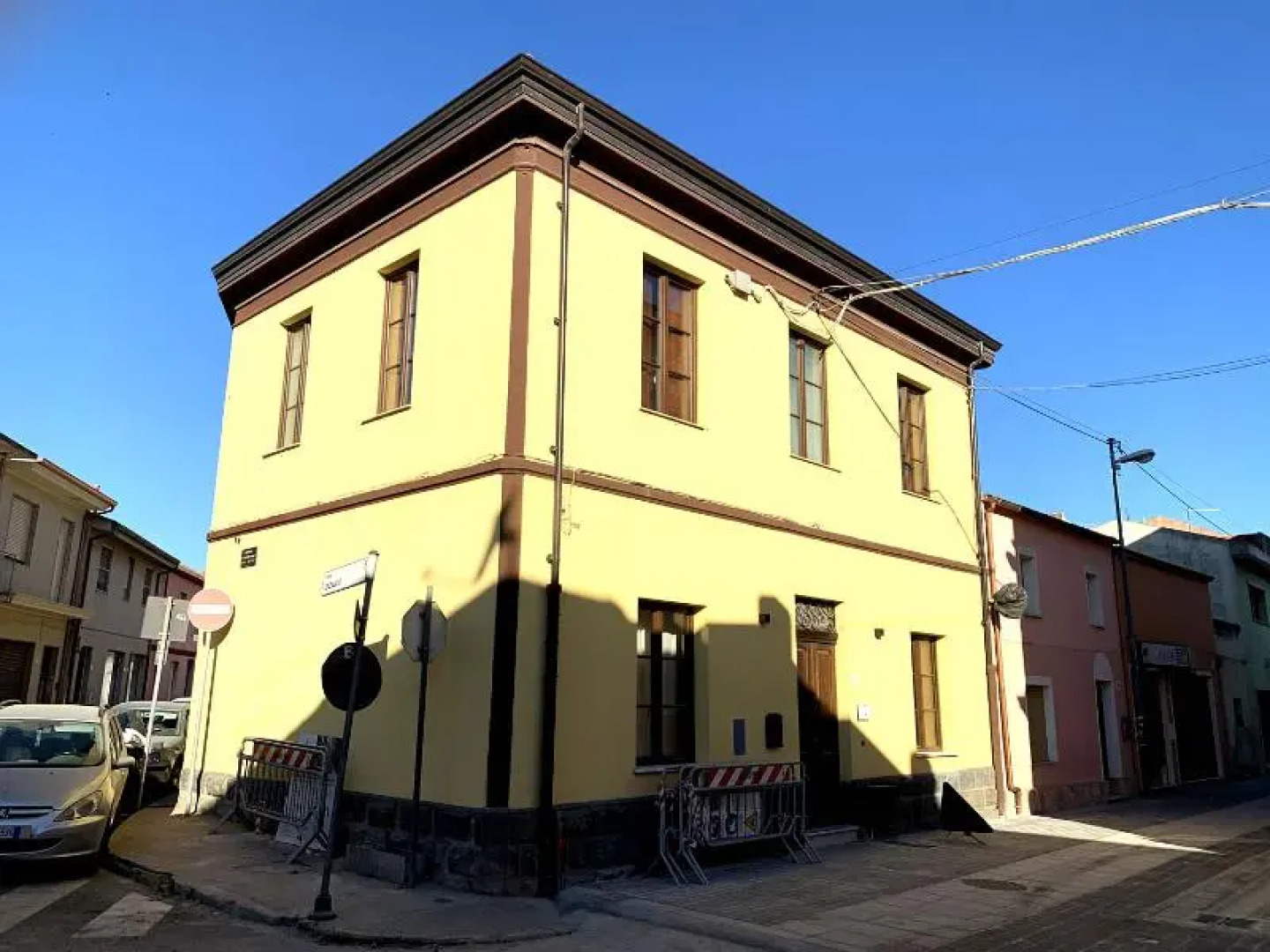 Domo Achenza Guesthouse