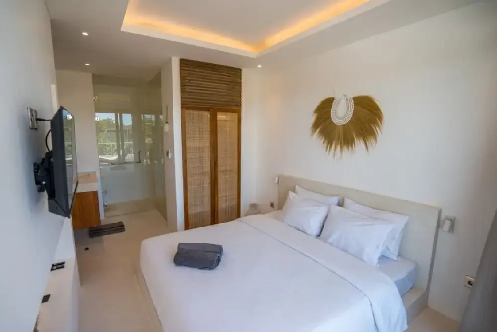 Liminal Palace Villa 2 by Betterplace