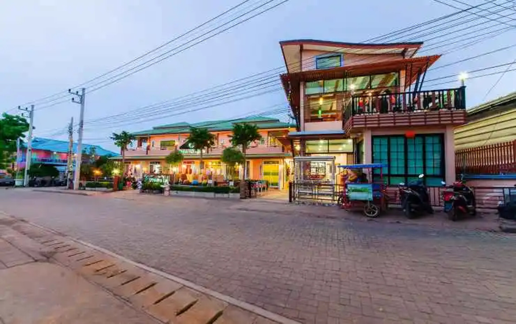 Baan Tonpai Koh Larn