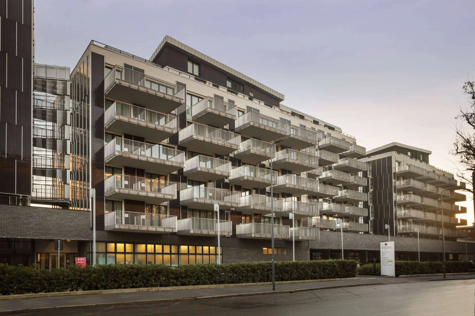 Отель Ramada Plaza by Wyndham Milano