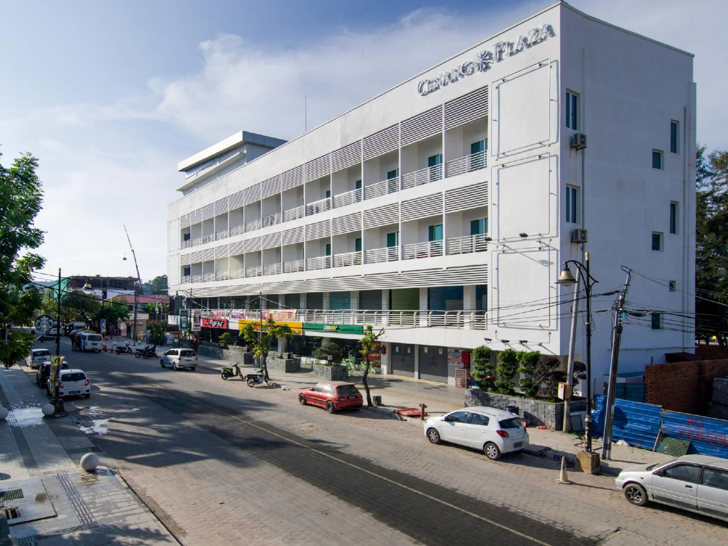 Cenang Plaza Beach Hotel