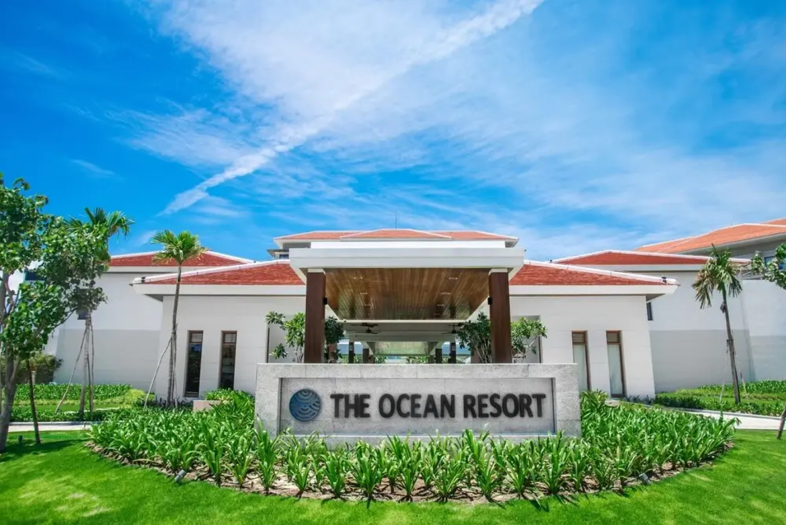 Ocean Villa Danang Beach