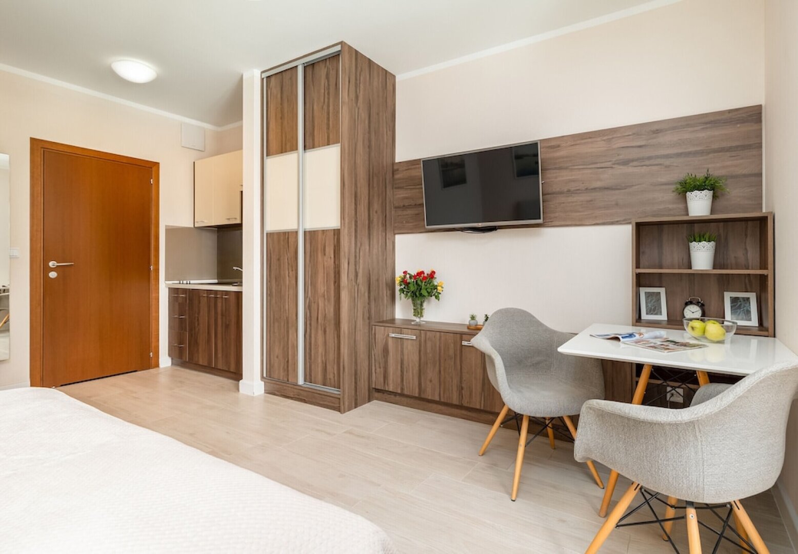 Aquamarina Promenada by Renters