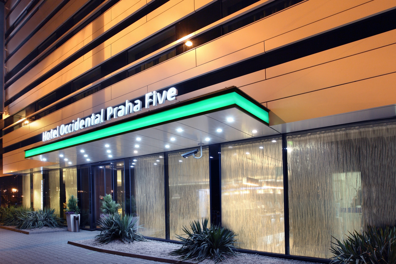 Отель Occidental Praha Five