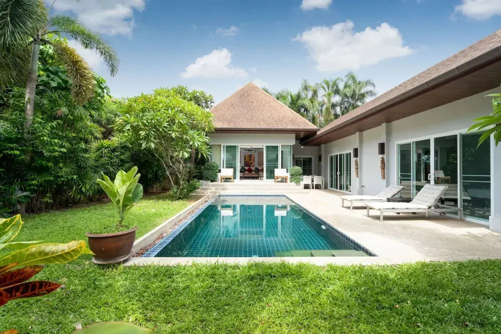 Tropical 3BR Pool Villa Morning Forest