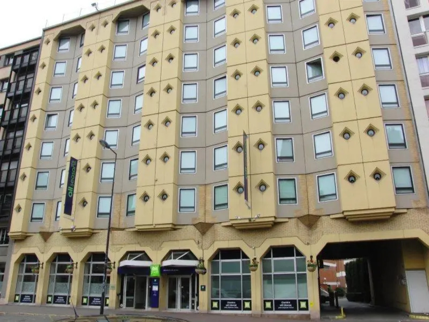 ibis Styles Lille Centre Gare Beffroi