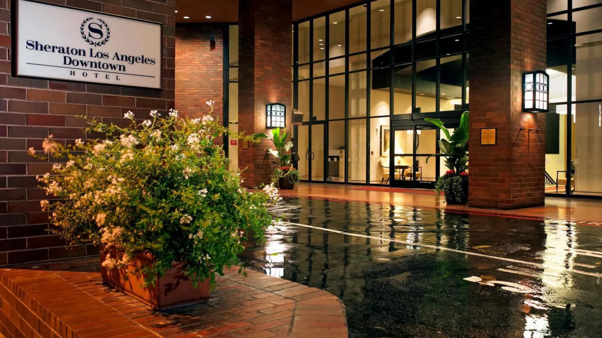 Sheraton Grand Los Angeles